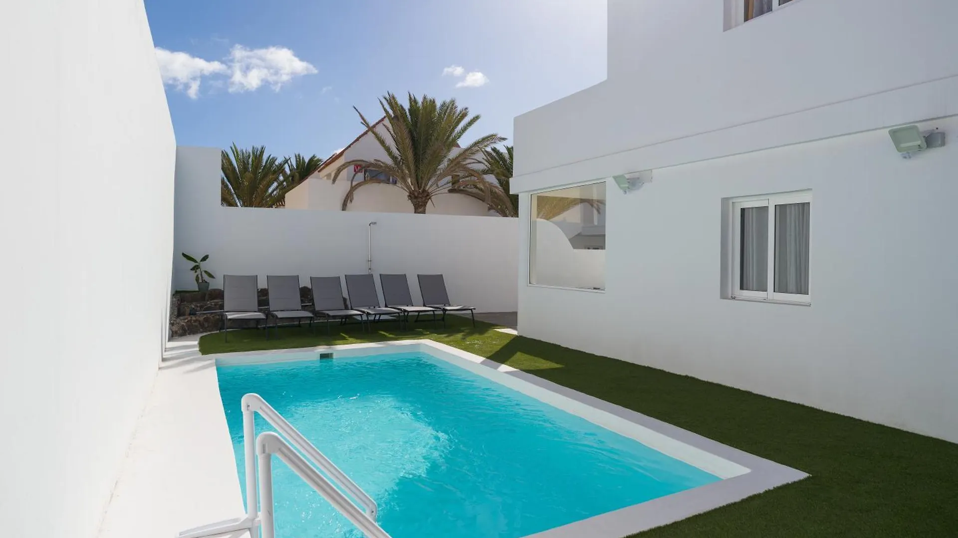 Apartamento Verano Caleta De Fuste 0*,  İspanya